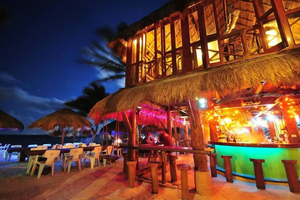 Tortuga Azul Private Terrace Rooftop Pool W Bbq Beach Access 11 Pools Free Beach Club Akumal 0*,  Mexico
