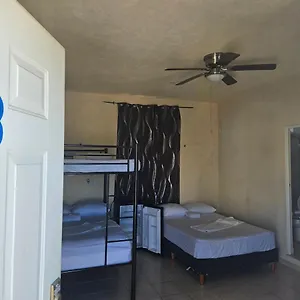 Hostal El Padrino, Akumal